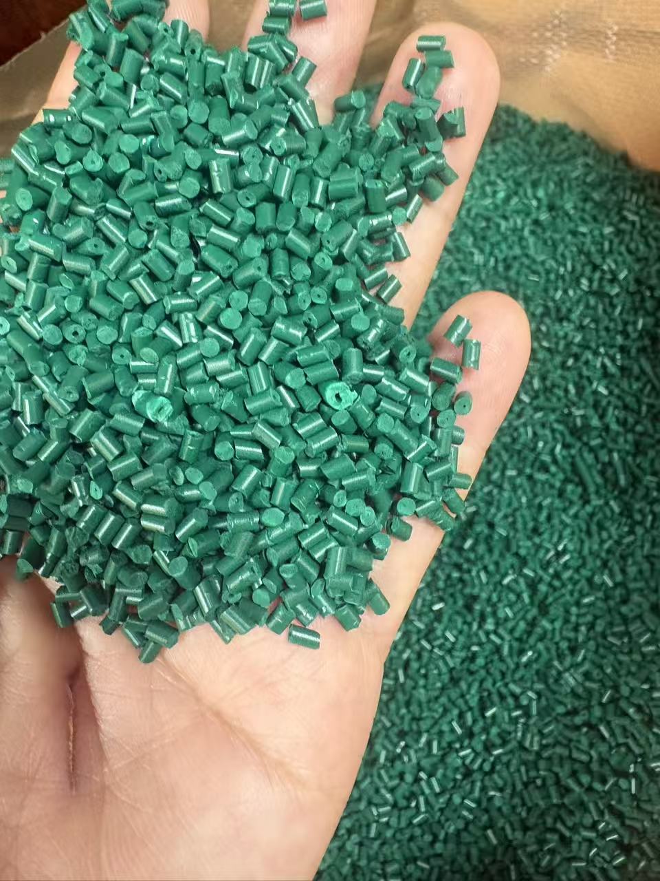 23% Brown Color Masterbatch